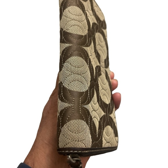 Coach Gramercy Op Art Quilted Signature Wallet Zip Accordion Clutch - Picture 4 of 8